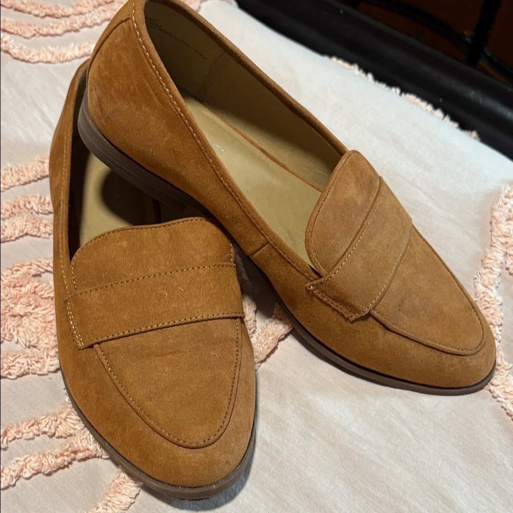 Lane Bryant Tan Loafers 9 Wide - Picture 1 of 7